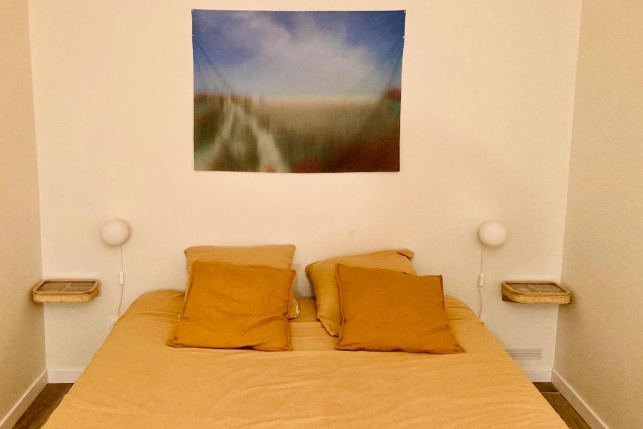 Serene Sixteen - Valence Centre Ville Luaran gambar