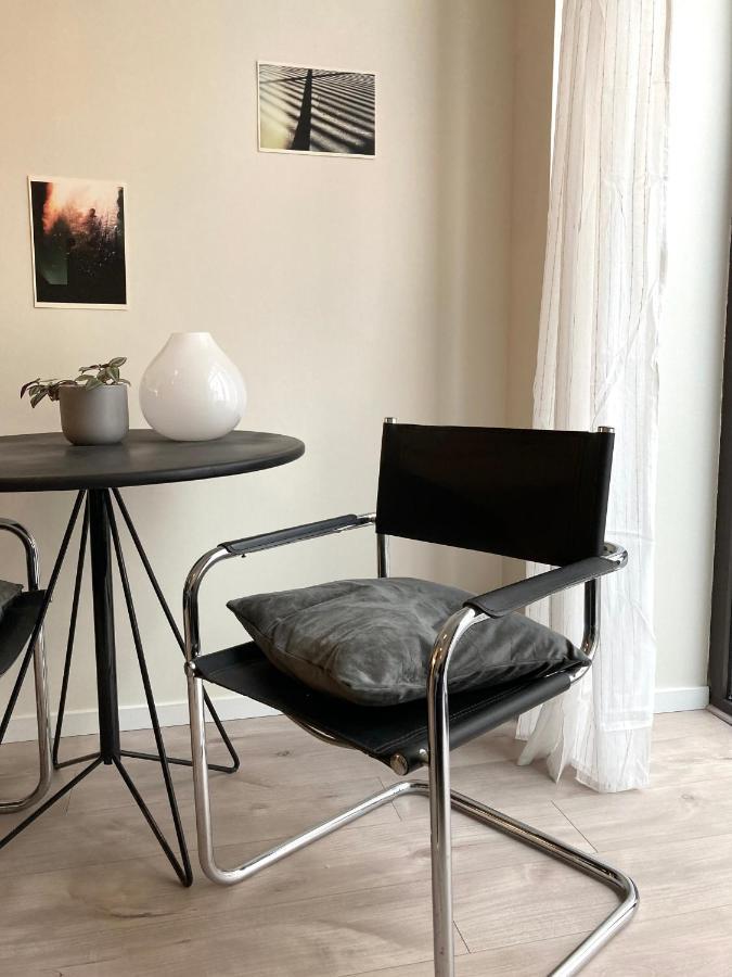Serene Sixteen - Valence Centre Ville Luaran gambar